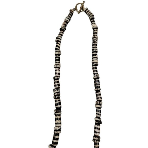 Chevron Zebra Striped Pendant Necklace 23" Tube & Disc Glass Beaded Chain VTG - Picture 6 of 8